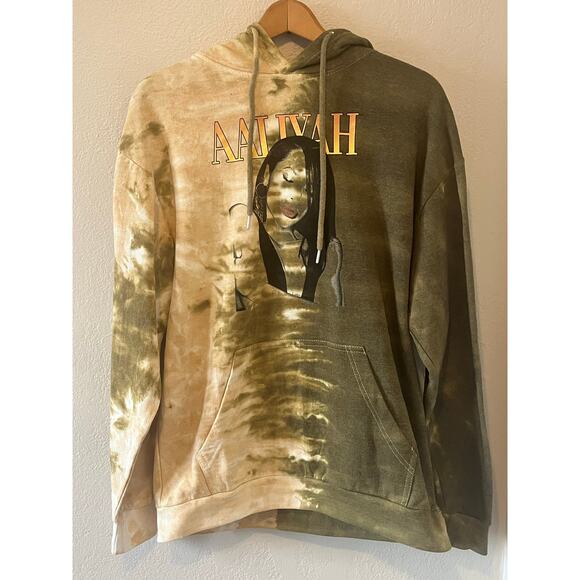 NWT Women's Green and Tan Hoodie with Aaliyah Graphic Sweatshirt‎ Size Med - Picture 1 of 6